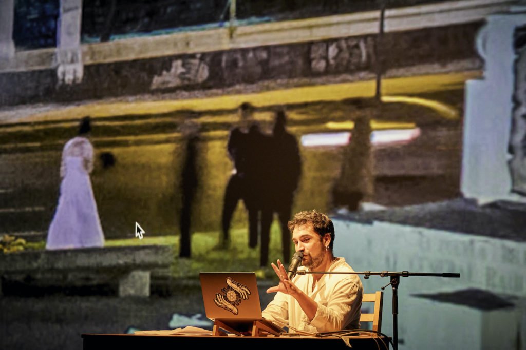 "Reminiscencia" de Malicho Vaca Valenzuela © Christophe Raynaud de Lage/Festival d'Avignon