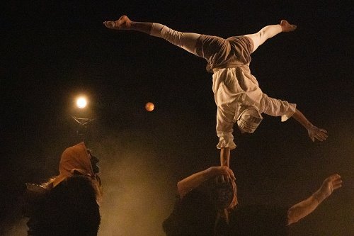 Hourvari - Cie Rasposo- Marie Molliens - La nuit du cirque - Le Palc - Châlons-en-Champagne © Ryo Ichii