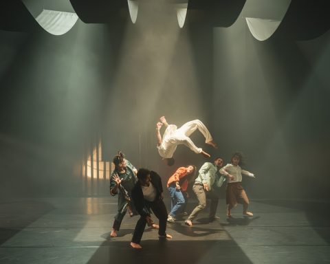 Ka-In - Groupe Acrobatique de Tanger - Raphaëlle Boitel - Spring © Pierre Planchenault